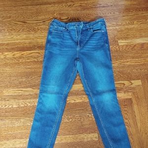 Old Navy Rockstar Super Skinny Jeans